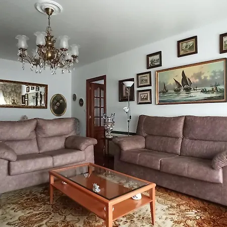 Piso Amplio Y Centrico En Mugardos