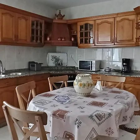 Piso Amplio Y Centrico En Apartman *