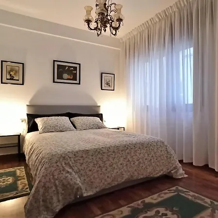 Piso Amplio Y Centrico En *