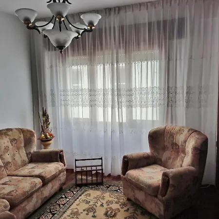 Piso Amplio Y Centrico En Apartamento